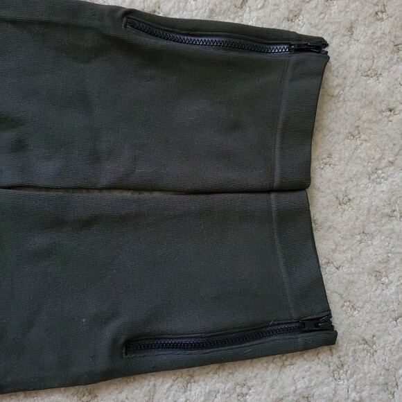 SPANX Leggings - Picture 3 of 8